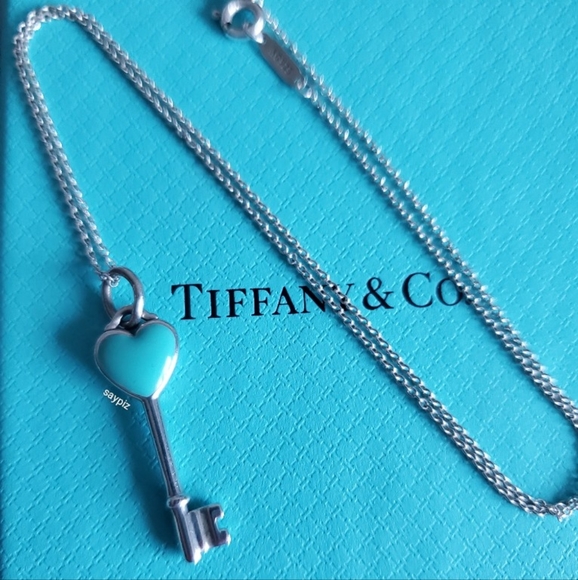 *SOLD* Tiffany & Co Blue Enamel Heart Key Necklace - Picture 4 of 12